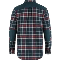 Fjällräven Mens Övik Twill Shirt F2021 model